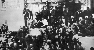 قیام خونین 15 خرداد 42