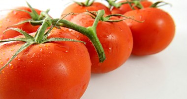 10 دلیل برای خوردن گوجه فرنگی